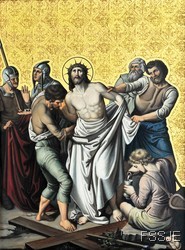 Dixième station : Jésus est dépouillé de ses vêtements