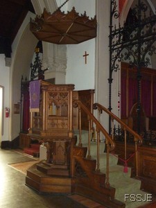 La chaire de l’Église-Cathédrale Saint Jean l’Évangéliste