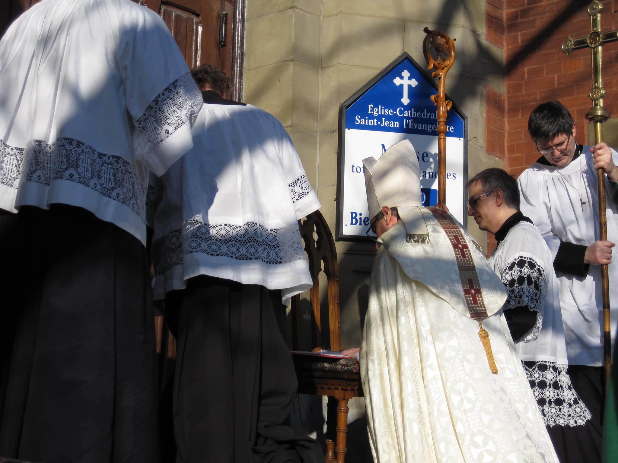 Entrée de l'Église-Cathédrale