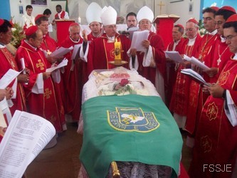 Funérailles de Dom Luis Fernando Castillo Mendez - à la Cathédrale de Brasilia