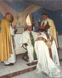 Consécration épiscopale de Dom Charles-Rafaël Payeur - à sa Cathédrale de Stoke (Canada), le 15 juillet 1990